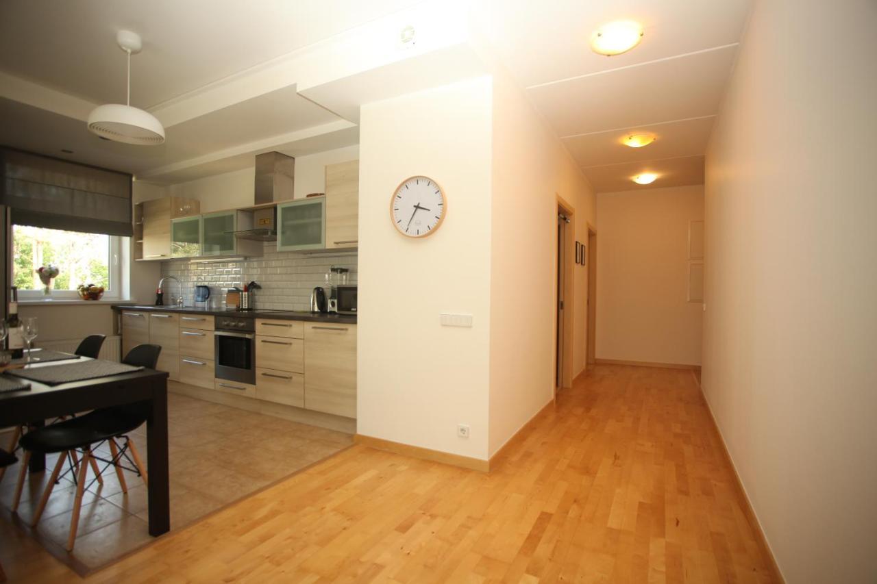 Cozy Home Apartment Kaivas, Free Parking, Self Check-In Riga Exterior foto